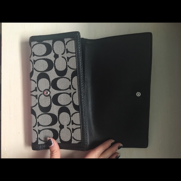 Authentic Coach Wallet - Picture 3 of 4